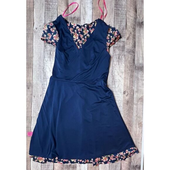 Betsey Johnson Navy Floral Cap Sleeve Swing Dress Modern Feminine sz 12 - Picture 14 of 15
